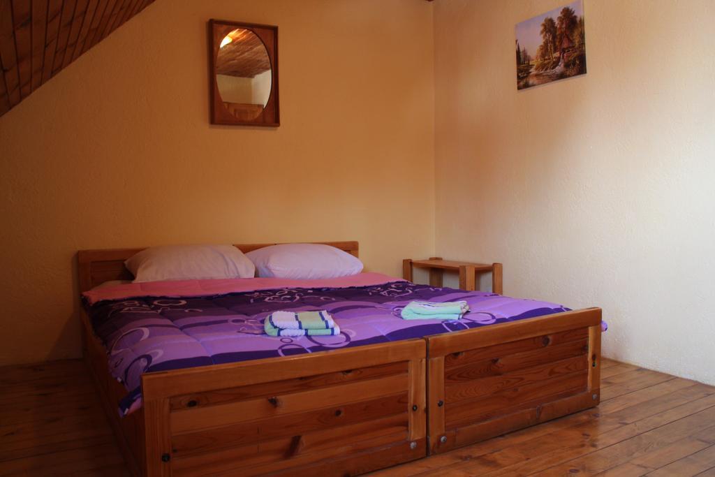 Hostel Hikers Den Жабляк Номер фото